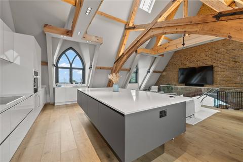 2 bedroom penthouse for sale, Station Road, Teddington, TW11