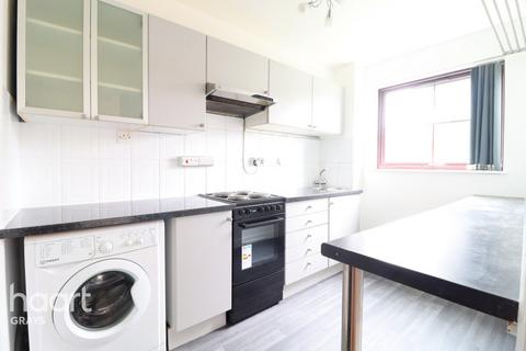 undefined, Argent Street, GRAYS