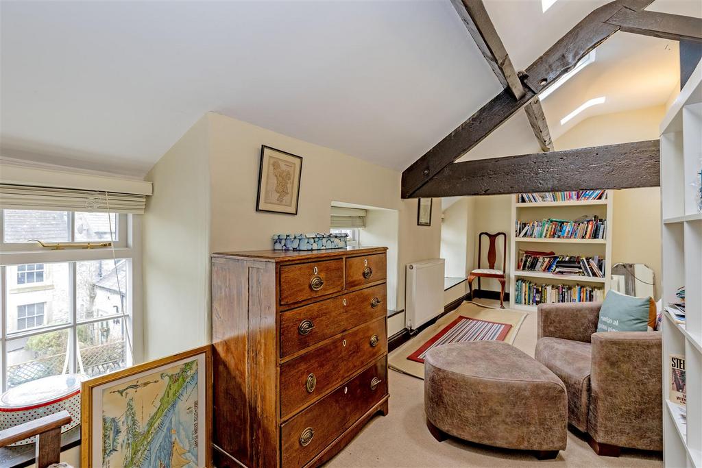 Bedroom 4-2.jpg