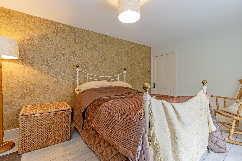 Bedroom 2-1.jpg