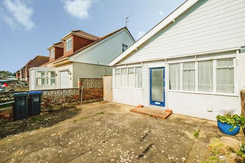 2 bedroom semi-detached bungalow for sale, East Meadway, Shoreham-By-Sea