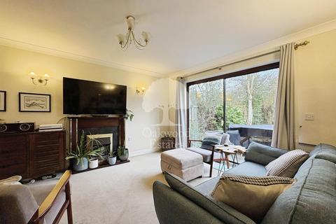 3 bedroom detached house to rent, Holyport Road, Maidenhead SL6