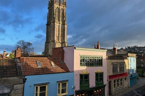 Office to rent, 16 High St Glastonbury BA6 9DU