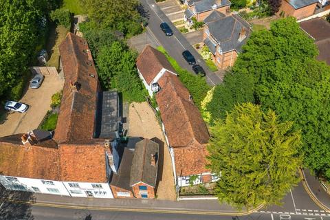 House for sale, High Street, Twyford, RG10