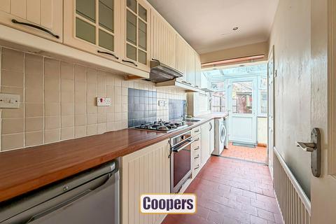 3 bedroom end of terrace house for sale, Hermits Croft, Cheylesmore, CV3