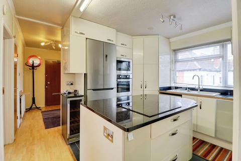 undefined, Chalkwell Avenue, Westcliff-on-Sea, SS0