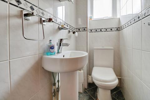 undefined, Chalkwell Avenue, Westcliff-on-Sea, SS0