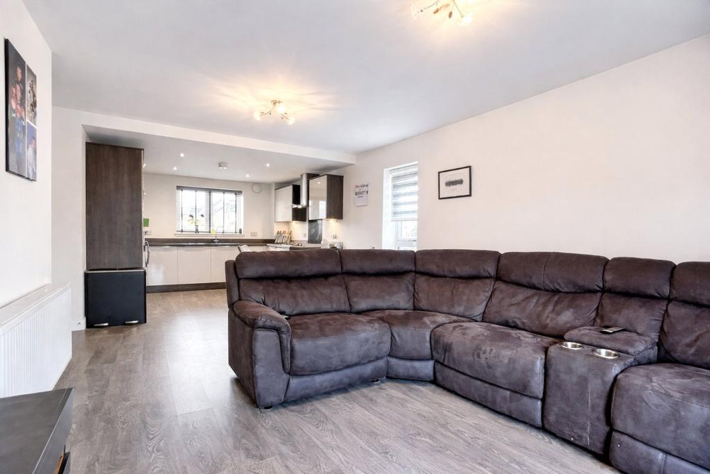 Lounge/Kitchen