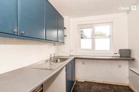 2 bedroom apartment for sale, Portland Court, Plymouth PL1