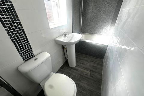 2 bedroom terraced house to rent, De Lacy Street Preston PR2 2DD
