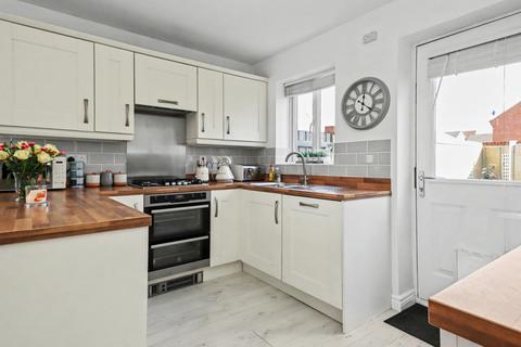 4 bedroom end of terrace house for sale, Sharpham Road, Glastonbury