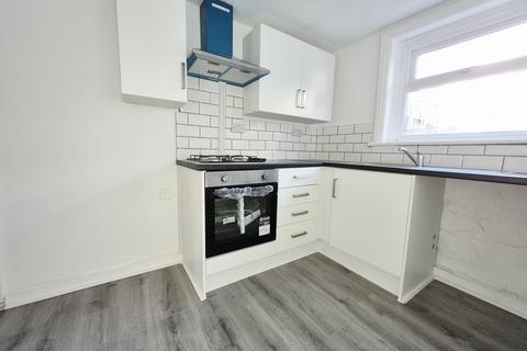 2 bedroom house to rent, Rose Hill Street, Darwen, BB3