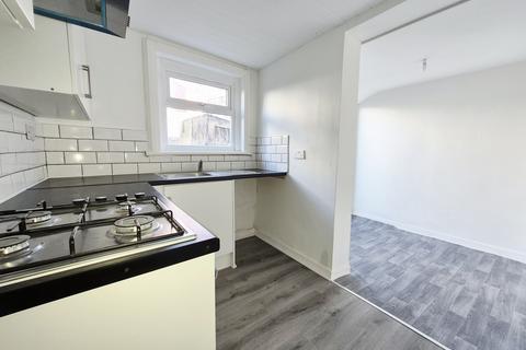 2 bedroom house to rent, Rose Hill Street, Darwen, BB3