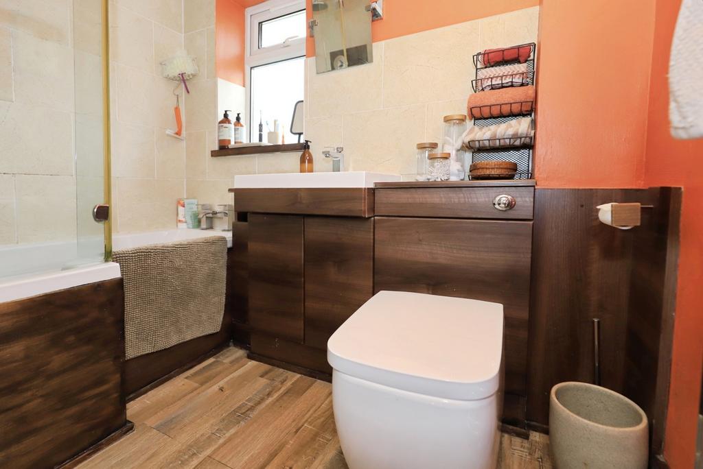 Bathroom W/C