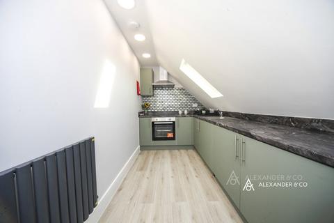 1 bedroom in a house share to rent, Benning Avenue, Bedfordshire LU6