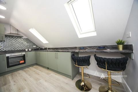 undefined, Benning Avenue, Bedfordshire LU6
