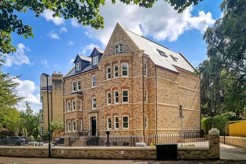 undefined, The Oval, Harrogate, HG2