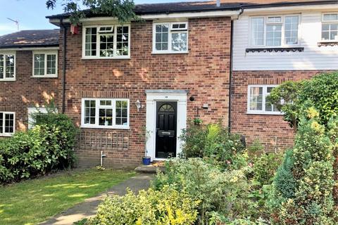 3 bedroom terraced house to rent, Weybridge, Surrey, KT13