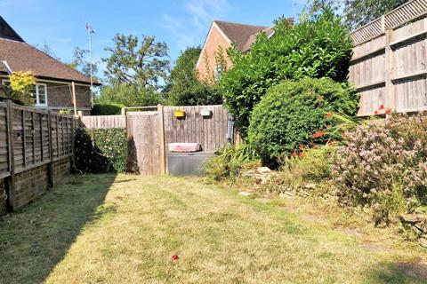 3 bedroom terraced house to rent, Weybridge, Surrey, KT13
