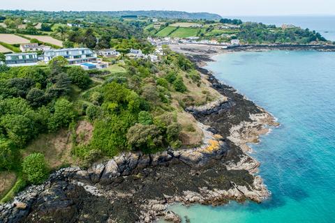 undefined, La Grande Route de Rozel, Jersey JE3