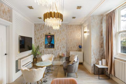 2 bedroom apartment for sale, Lady Somerset Road, London, NW5