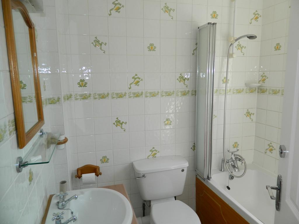 Family bathroom