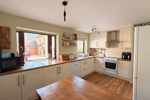 3 bedroom link detached house for sale, Cubley Brook Court, Penistone, S36