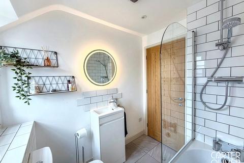 3 bedroom semi-detached house for sale, Farm Field Court, Lutterworth, LE17