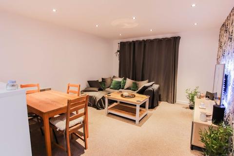 2 bedroom flat to rent, 120 Caryl Street, Liverpool, L8