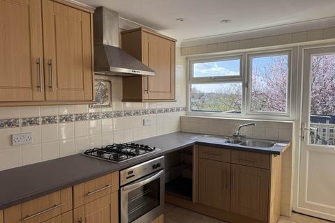 2 bedroom semi-detached house to rent, Felpham Road, Felpham