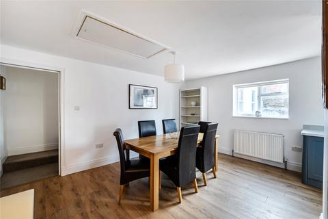 2 bedroom flat for sale, High Street, Lymington, Hampshire, SO41