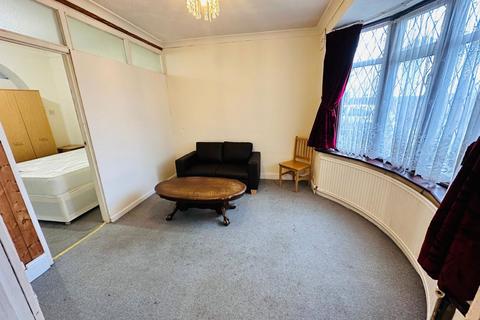 undefined, Westbury Avenue, Southall, UB1 2UY