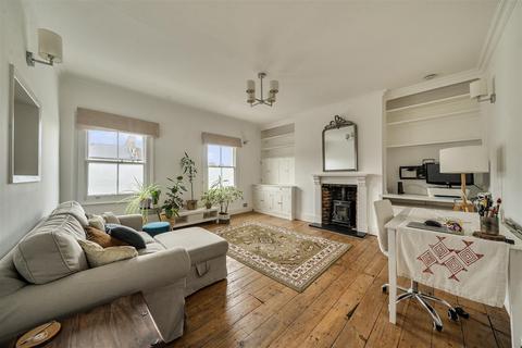 2 bedroom apartment for sale, St. Philips Road, Surbiton