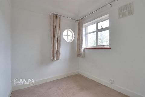 undefined, Ickenham, UB10