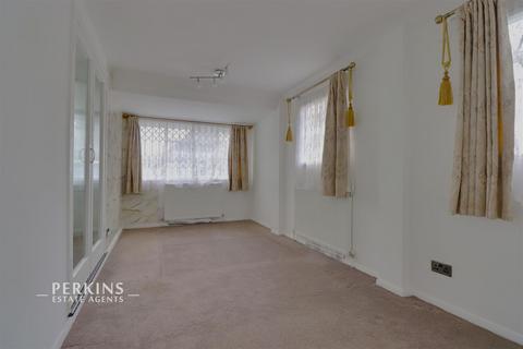 undefined, Ickenham, UB10