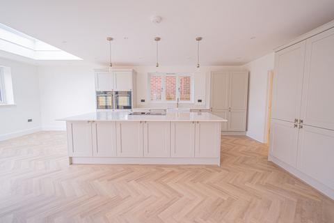 undefined, Kingscote Road, Dorridge, B93 (SOLD LOW PROFILE PRIOR TO LAUNCH)