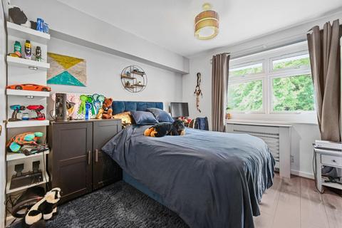 undefined, Harriers Close, Ealing