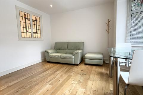 1 bedroom flat to rent, Dartford Avenue, Edmonton, N9