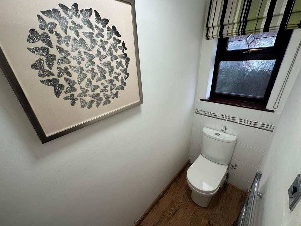 Cloakroom/wc
