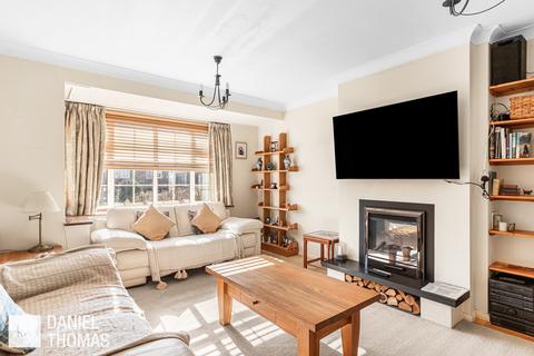 undefined, DANIEL THOMAS | Western Road, Nazeing, EN9 2QH