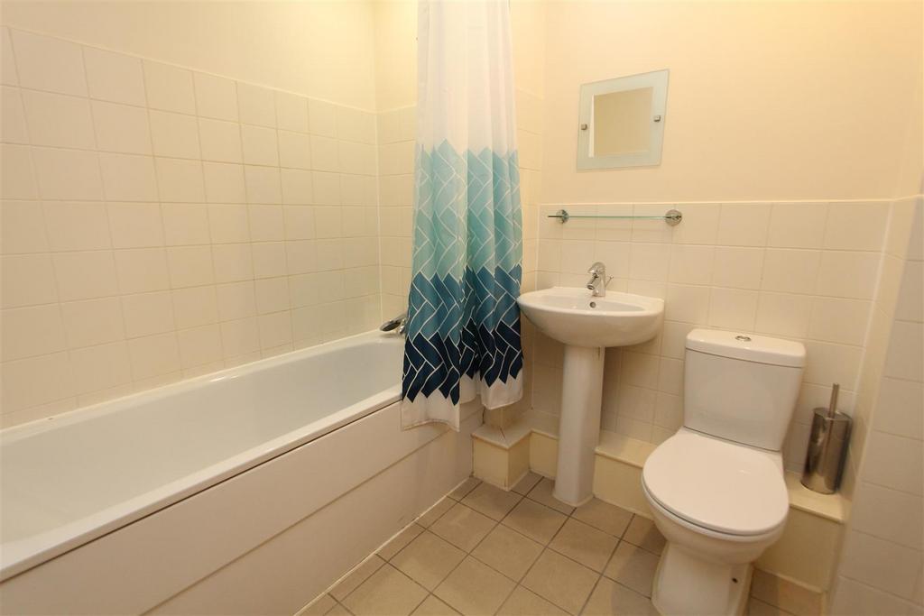 Bathroom.JPG