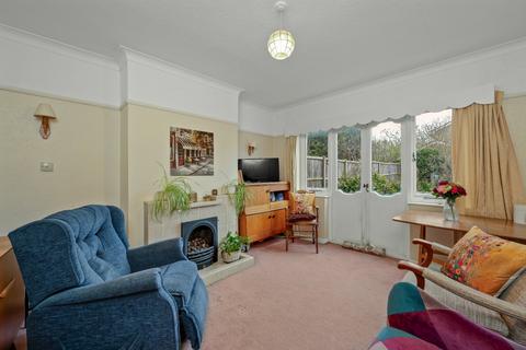 3 bedroom semi-detached house for sale, Somerset Avenue, Chessington, KT9