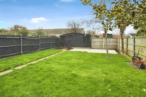 3 bedroom semi-detached bungalow to rent, Lloyds Avenue, Kessingland, Lowestoft, Suffolk, NR33