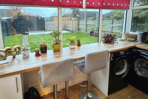 3 bedroom semi-detached bungalow to rent, Lloyds Avenue, Kessingland, Lowestoft, Suffolk, NR33