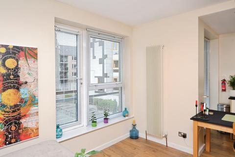 undefined, Holyrood Road, Edinburgh, EH8