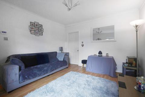 1 bedroom ground floor maisonette for sale, Salisbury Avenue, Stanford-Le-Hope, SS17