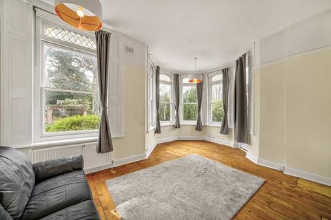2 bedroom flat to rent, Montpelier Road, London W5