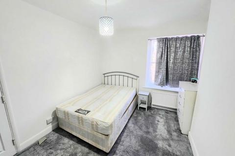 1 bedroom flat to rent, Birnam Road, London N4