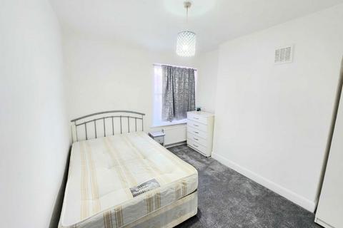 1 bedroom flat to rent, Birnam Road, London N4