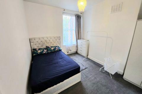 1 bedroom flat to rent, Birnam Road, London N4